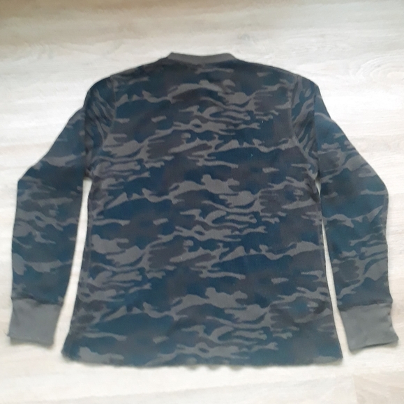 Retro Old Navy Camo Thermal Long Sleeve Henley Shirt - Men's Large Camo Shirt - Picture 10 of 12